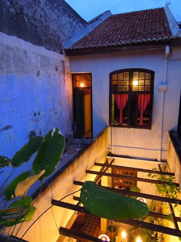 Moontree47 Motel George Town