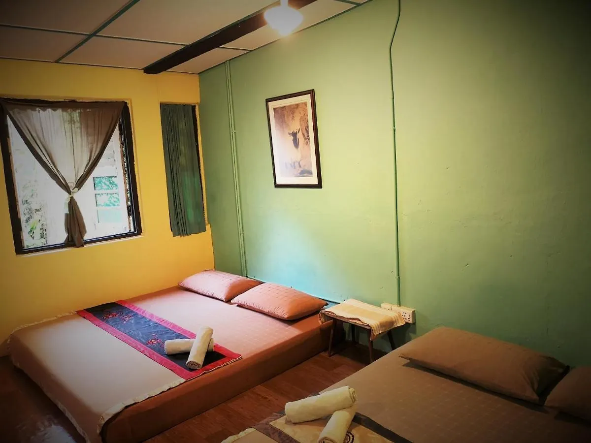 Moontree47 Motel George Town Malaysia